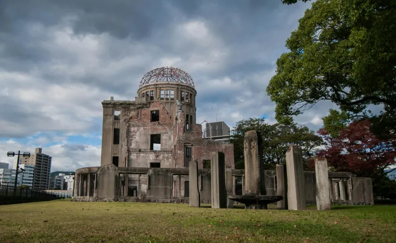The Only Man on Earth to Witness Both Atomic Bombs — and Somehow Walk Away